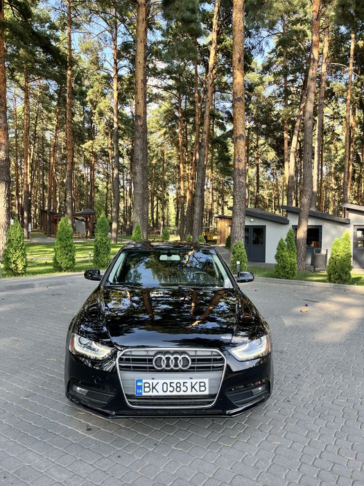 Продам Audi A4 B8