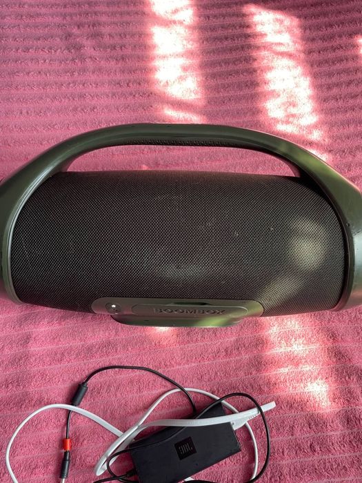 Колонка JBL Boombox