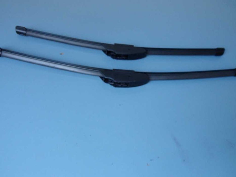 Wycieraczki przednie Valeo nowe.