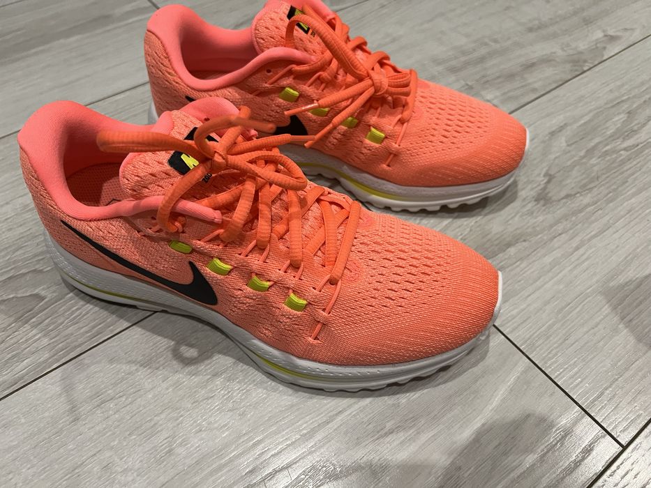 Damskie buty biegowe 38,5 Nike Air Zoom Vomero 12
