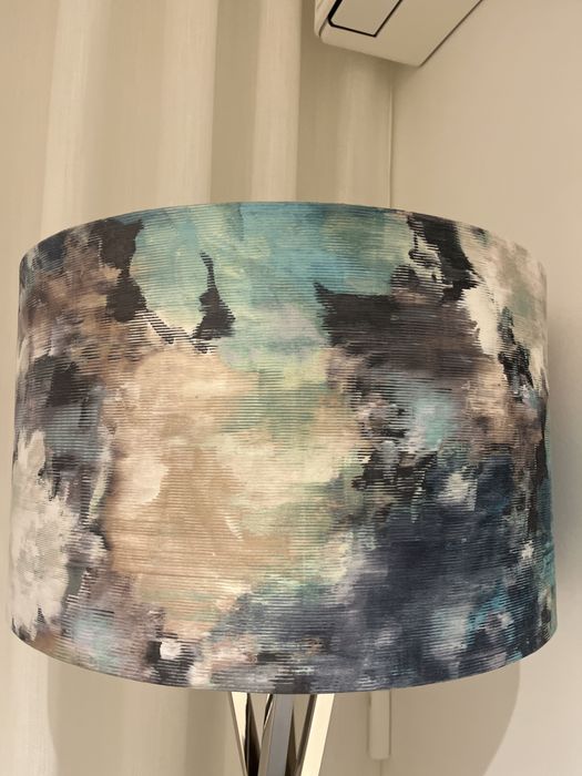 Conjunto 1 abajour e 2 almofadas decorativas 30 x 50