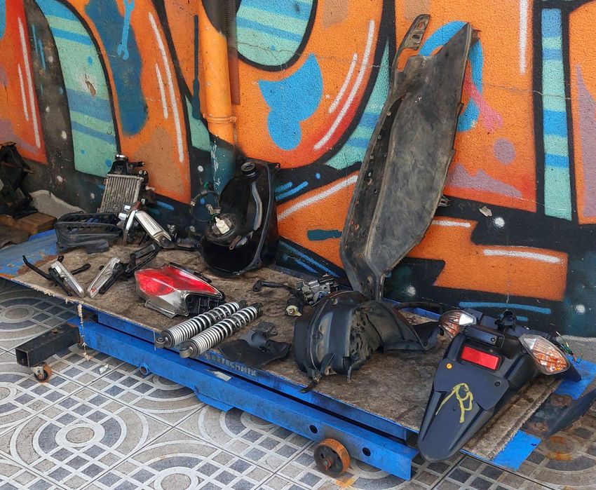 Peças usadas para honda pcx 125cc.. 1- Geração.