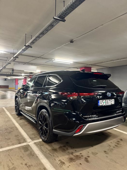 TOYOTA HIGHLANDER HSD Executive Style 2,5 Hybrid Dynamic Force CESJA