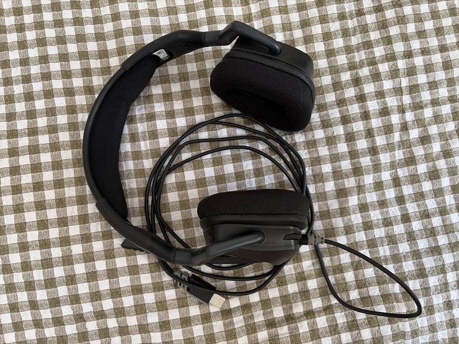 Headset gamer premium com som surround 7.1 VOID RGB ELITE USB, Carbono
