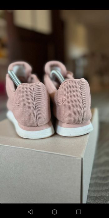 Calvin Klein. Snekersy r. 38