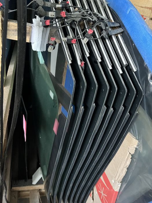 Скло лобове Tesla Model Y/3/S/X