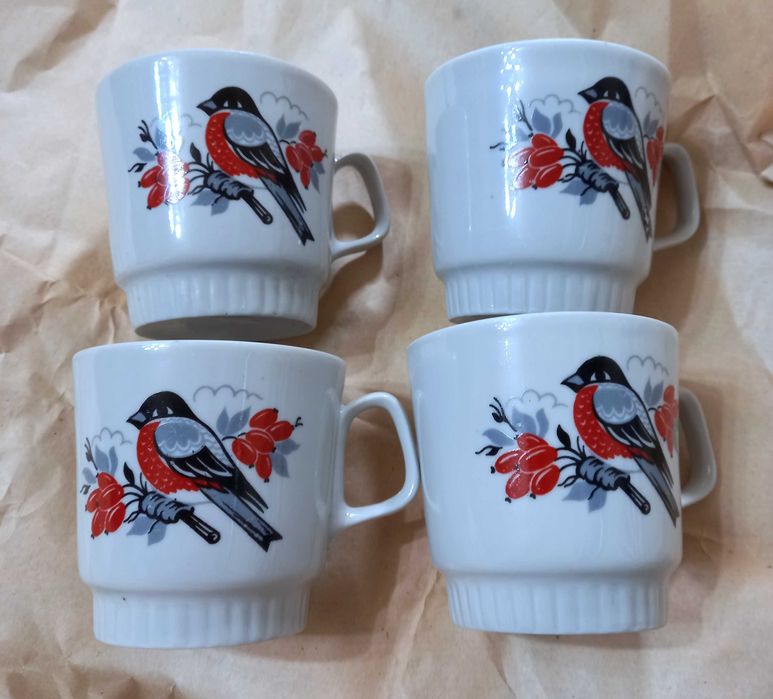 Кувшини, набір 70-х р.р. на  2 л + 0,5 л та різні чайники