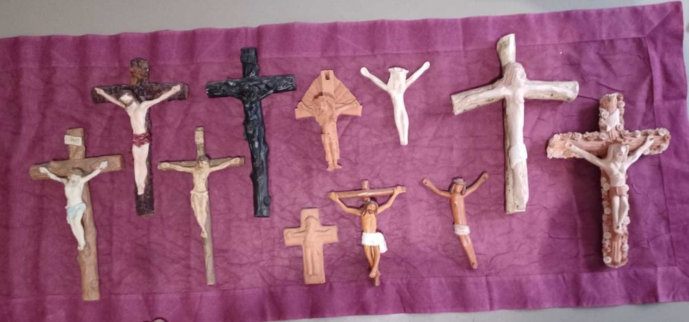 Coleção de crucifixos