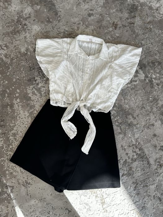 Блузка, юбка-шорты