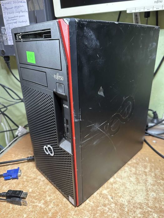 Системник Fujitsu Esprimo Р558 , робочий (БЕЗ проца, памяті, харда)