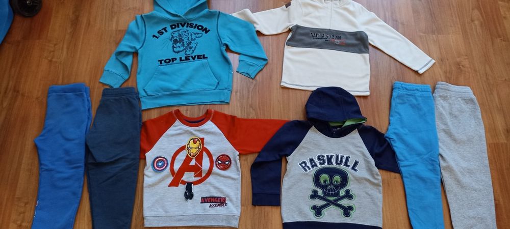 Zestaw bluzy spodnie dresowe 116 Avengers