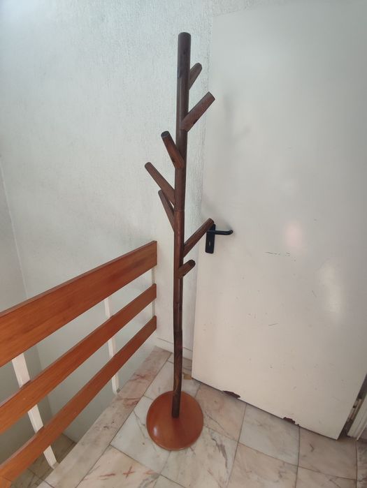 Cabide de pé em madeira maciça 179 cm altura