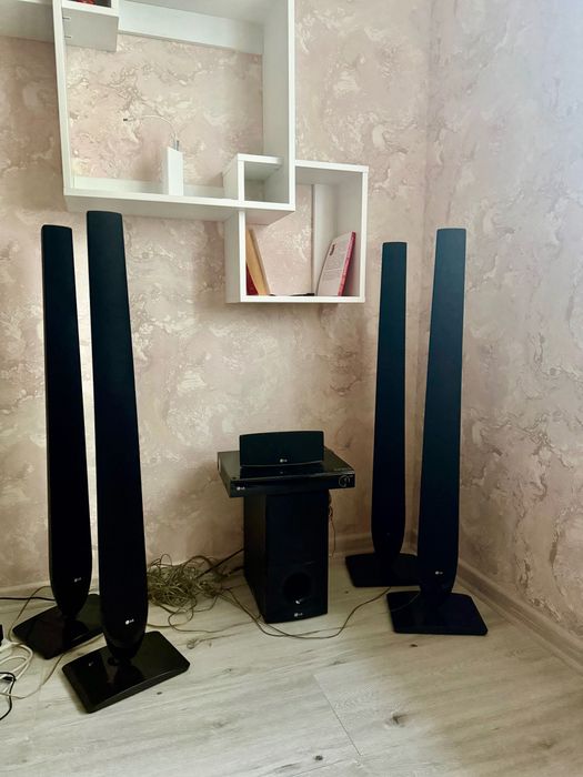 Домашній кінотеатр LG