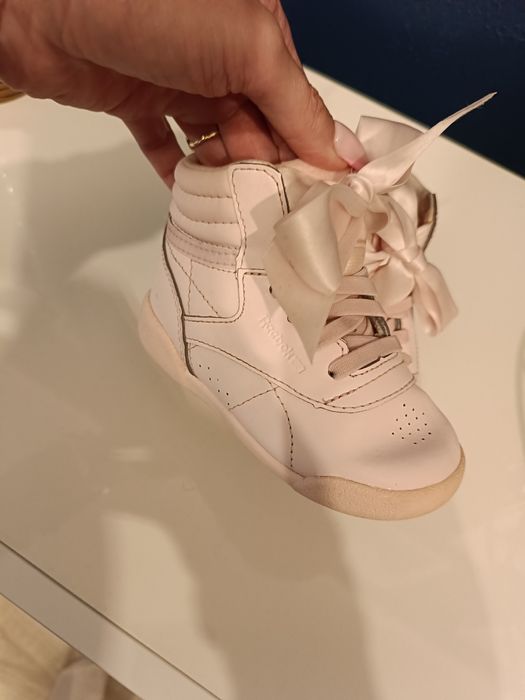 Buty sportowoweee