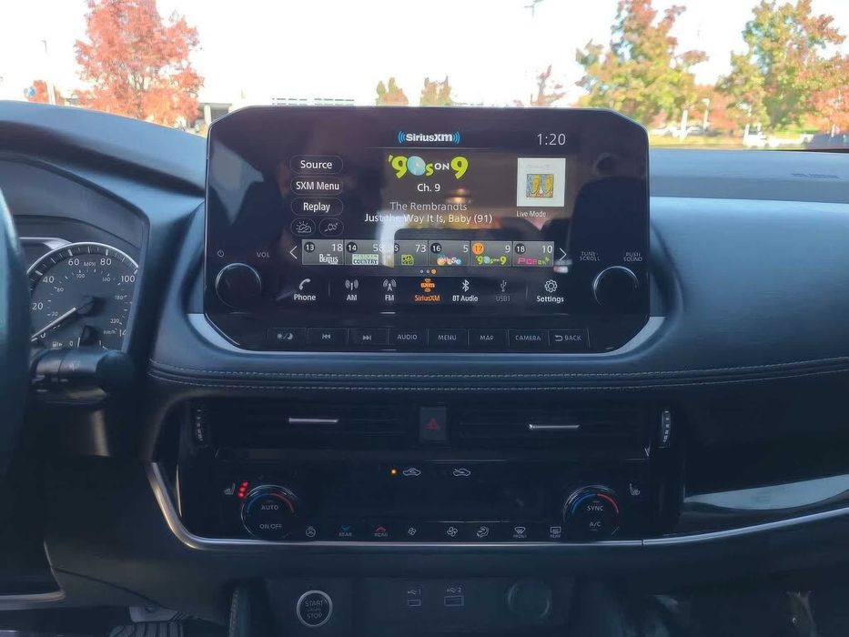 Nissan Rogue SL      2022