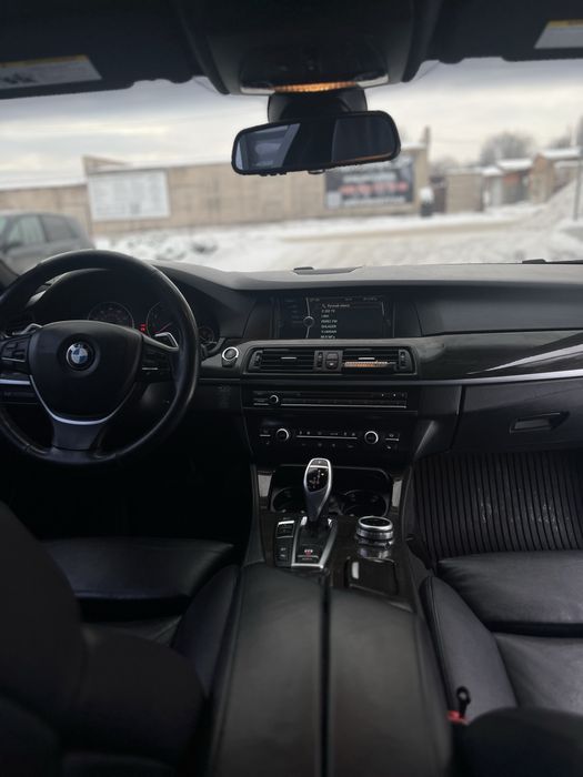 Продам BMW f10 2.0 xdrive 2012