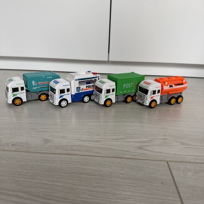 Набір машинок Лот