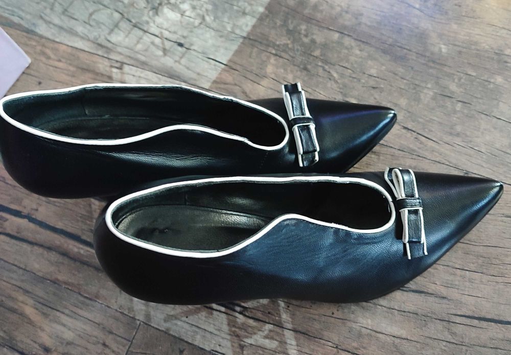 Туфлі човники ( батільйони) чорні на каблуку