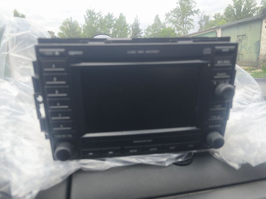 Uszkodzone Radio i CD chrysler bzcy602a nie załącza sie