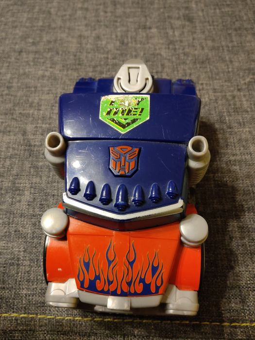 Optimus Prime Hasbro Transformers samochód interaktywny