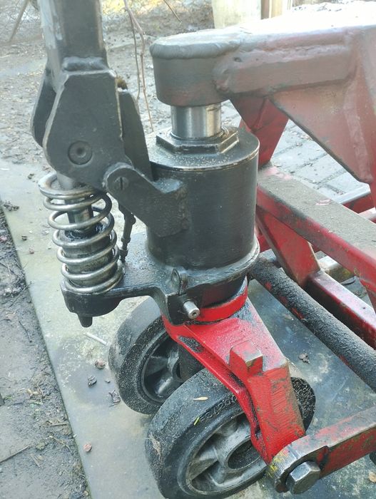 Wózek paletowy paleciak