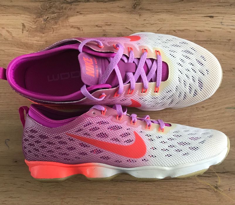 Кросівки жіночі Nike Zoom Agility 40р