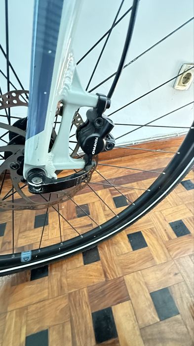 Bicicleta fuji shimano alivio