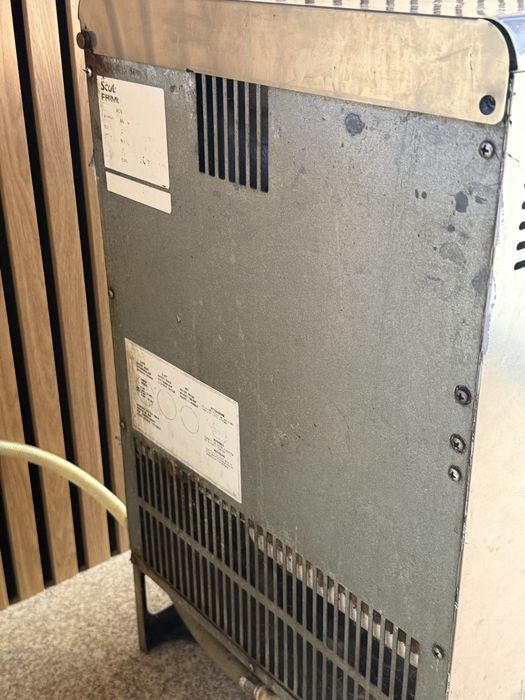 Maquina de fazer gelo