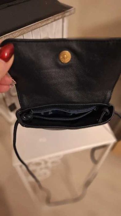 Granatowa torebka skórzana