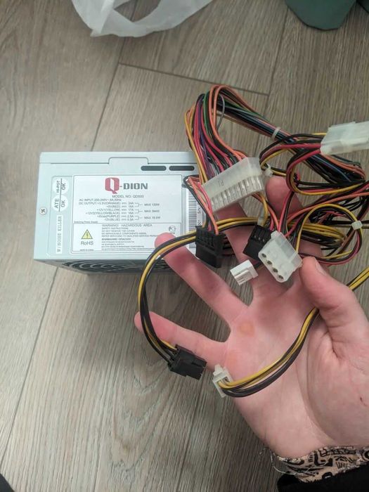 Міні корпус, великий корпус