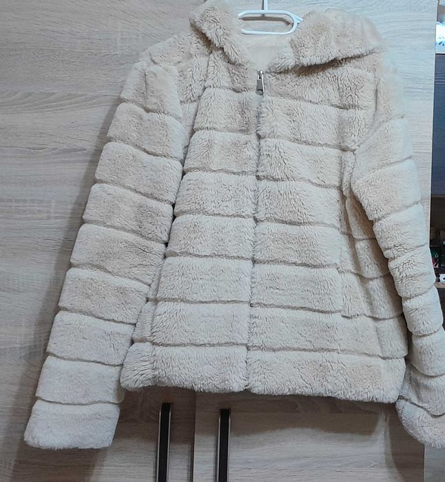 Futerko damskie beżowe