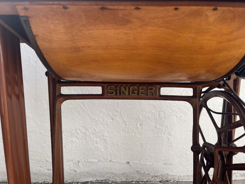Mesa de tricotar Singer vintage