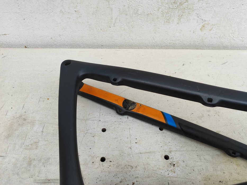 wahacz do ramy SANTA CRUZ TALLBOY carbon pod 29