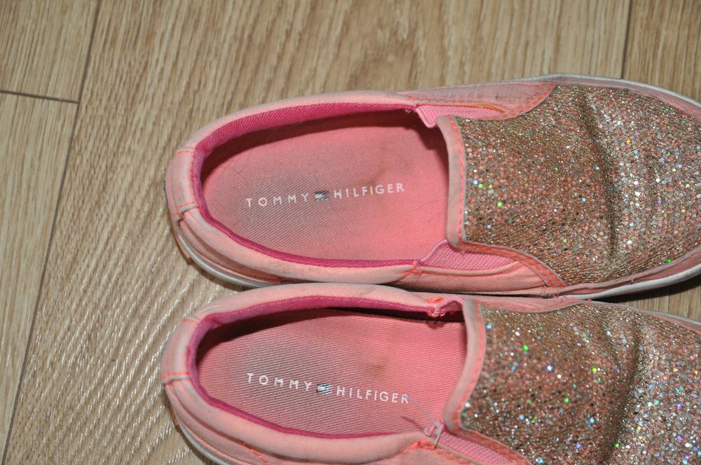 Różowe brokatowe trampki Tommy Hilfiger 29 wsuwane slip on