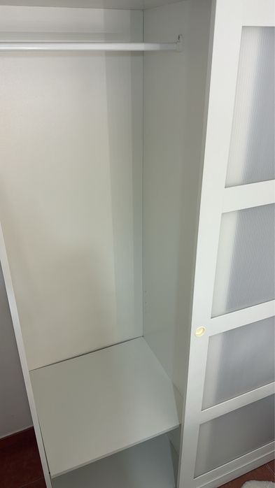 Vendo Roupeiro Branco