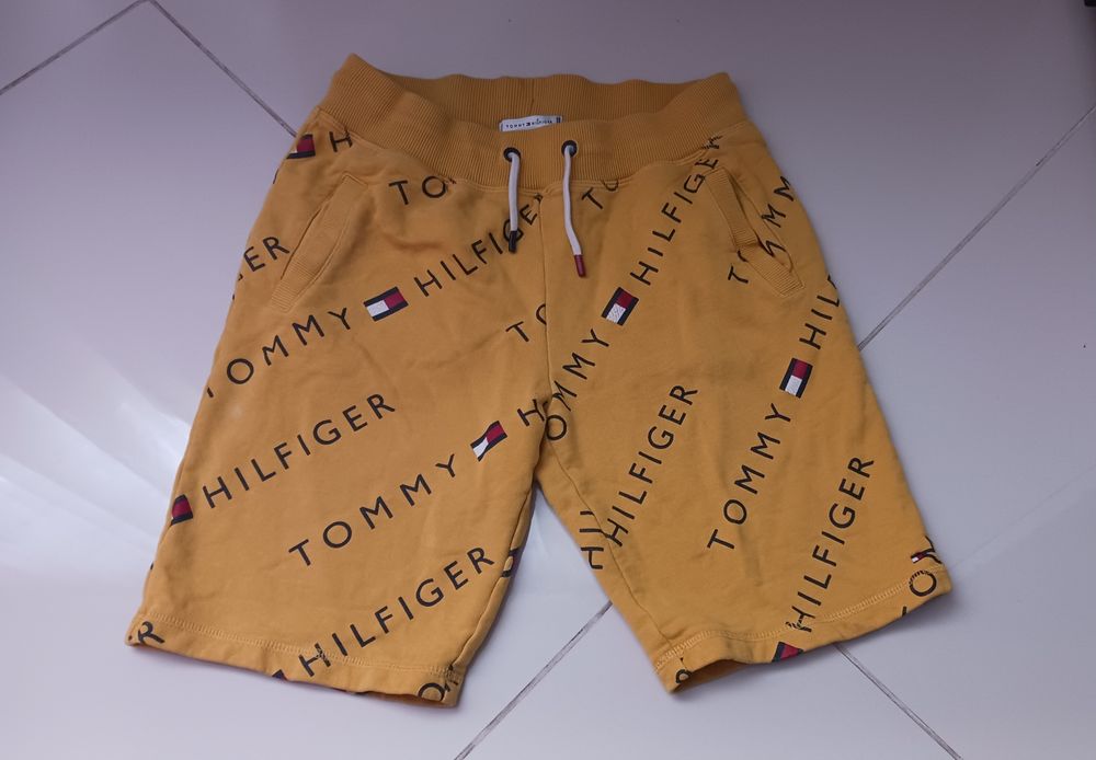 Krótkie spodenki Tommy Hilfiger rozm. 152