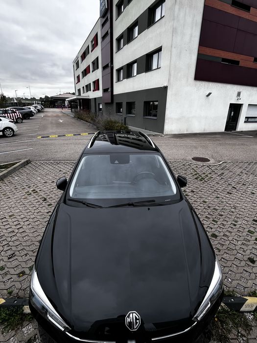MG 5 EV 61kWh Long Range Luxury (2023) | Autonomia 400km