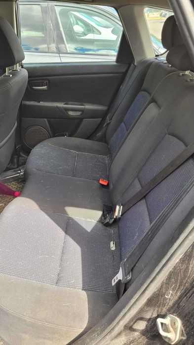 Mazda 3 acidentado