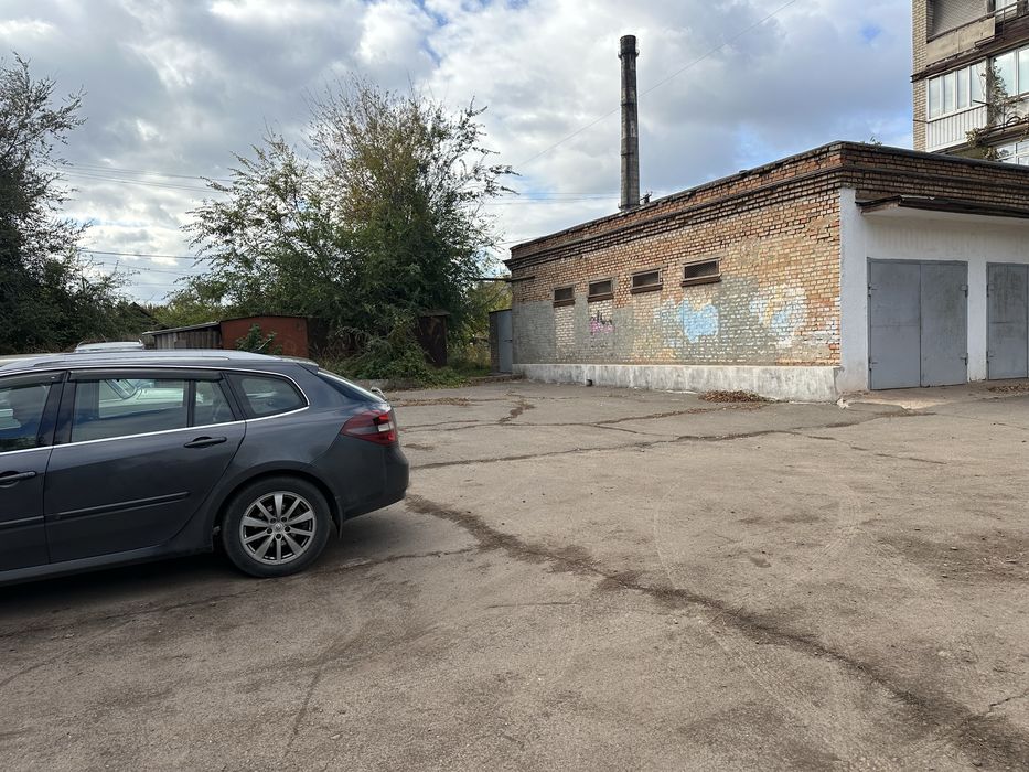 Гаражи, бокс, приміщення під СТО з тереторією, шиномонтаж