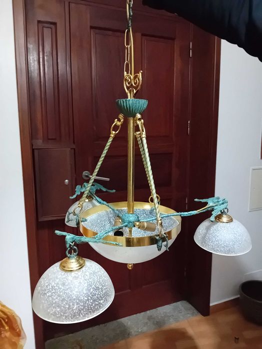 Candeeiros de teto em latão fundido e vidro de alabastro