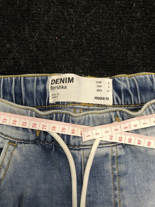 Джинсы Bershka Размер S-M (Новые)