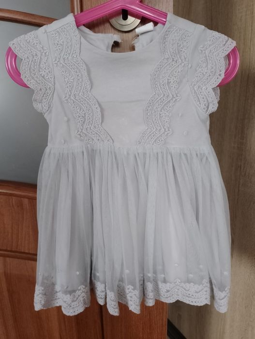 Śliczna sukieneczka 74
