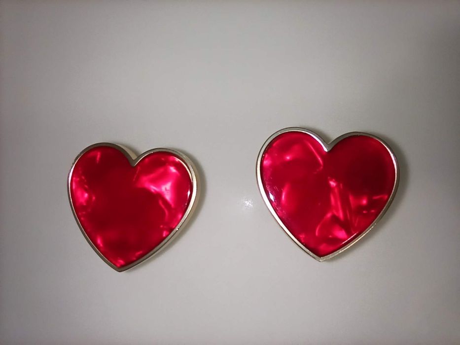 Puxadores em formato coração móvel armário roupeiro