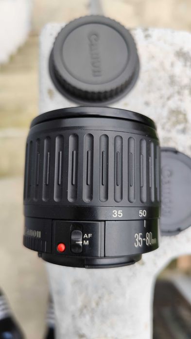 Lentes e máquina fotográfica da Cannon