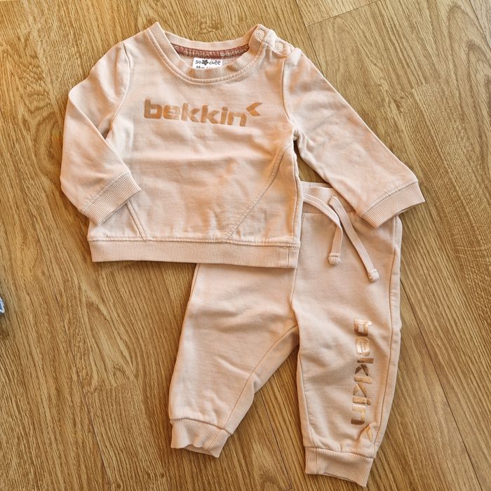 Dresik 62/68 bezowy ze złotym napisem na wiosnę