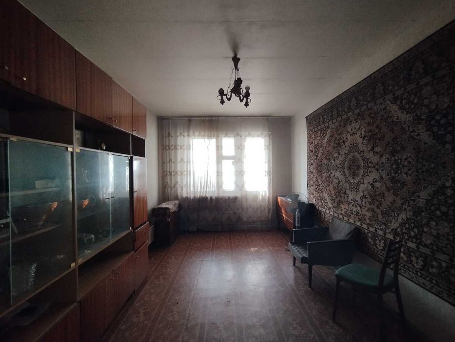 Продажа 3-кімнатної квартири 77м², вул. Урлівська 3-Б, Позняки, до метро "Осокорки" та "Позняки" - 10-15 хвилин пішки