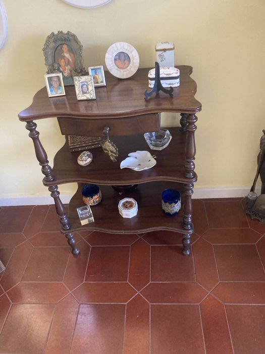 Varios moveis de decoracao