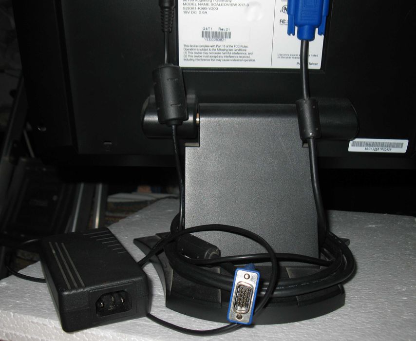 Monitor Fujitsu Siemens ScaleoView X17-3