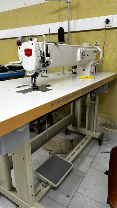 Máquina de costura
