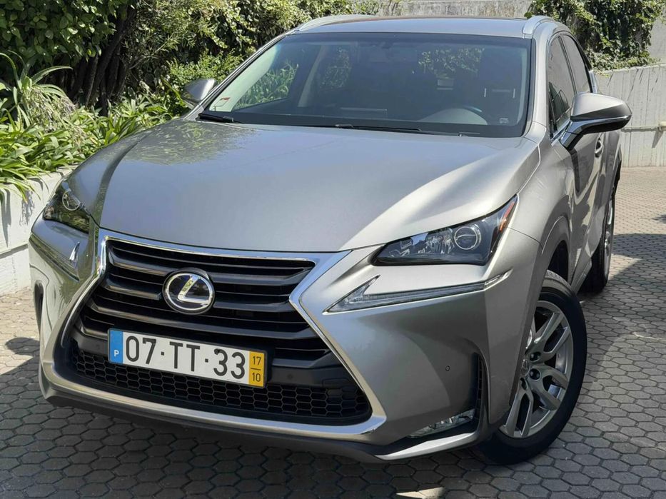 Lexus NX 300h Executive+